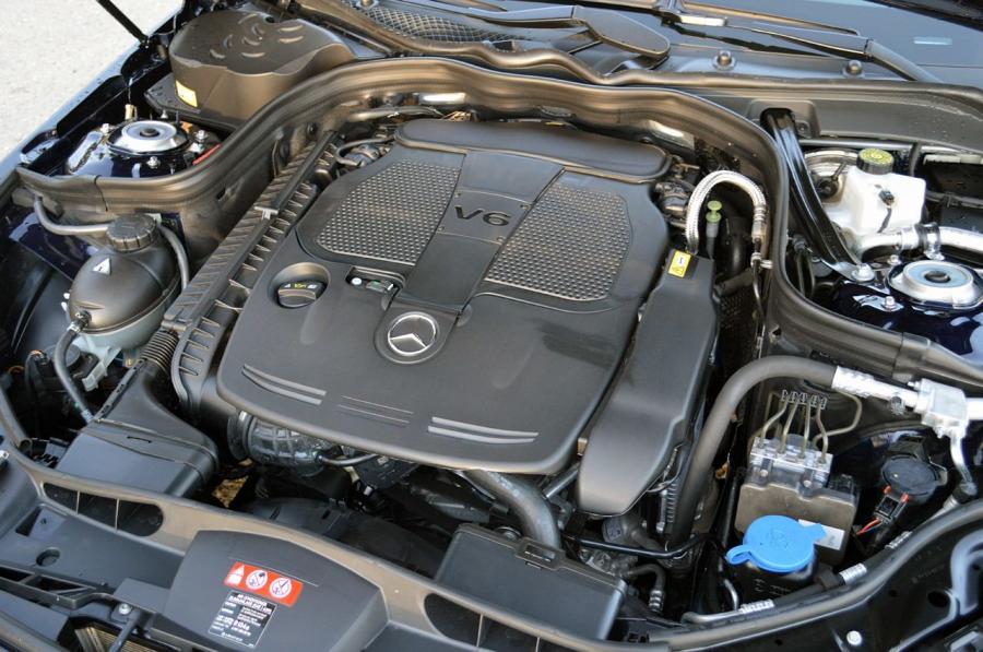  Mercedes-Benz E350 4Matic Sedan 2014 года  (фото 11 из 40)